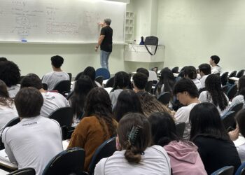 Aulão gratuito do Enem será no sábado em CG para orientar estudantes na reta final de preparação