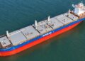 Navio embarca 77,2 mil toneladas e bate recorde de carregamento de celulose da Suzano em SP