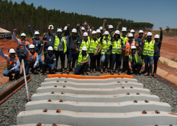  Projeto Sucuriú instala primeiros dormentes em ferrovia e avança para nova etapa das obras