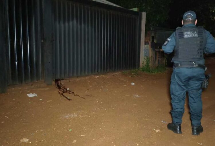 Dupla em moto atira várias vezes na cabeça e mata homem em Dourados