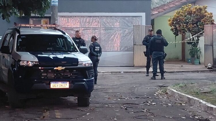 Homem morre em confronto com PM perto do posto de saúde do Tiradentes