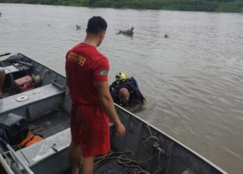Turista desaparece no Rio Paraguai ao tentar soltar linha de pesca e bombeiros fazem busca em Corumbá